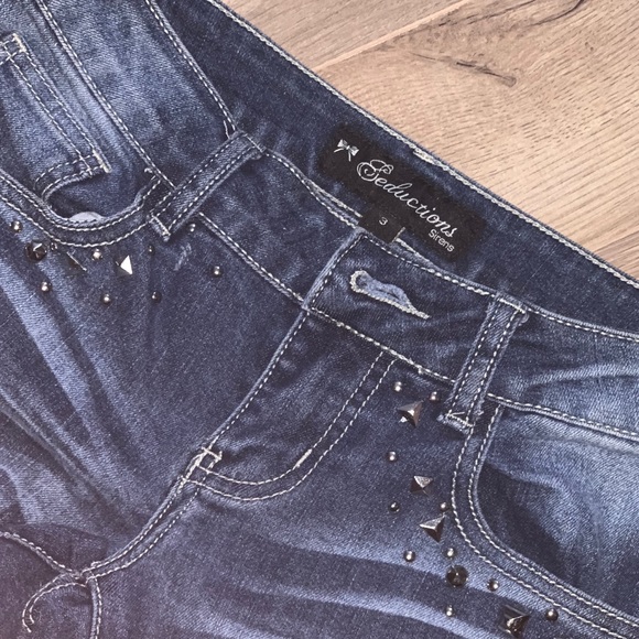 PERFECT CONDITION wore once - Picture 3 of 4